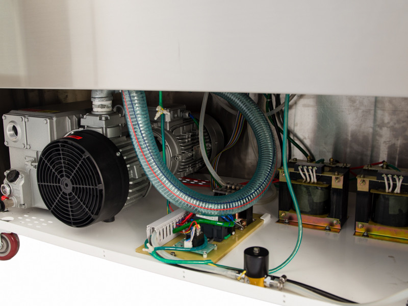 VacMaster 50722 chamber packaging bags with zipper feature 8" x 16"